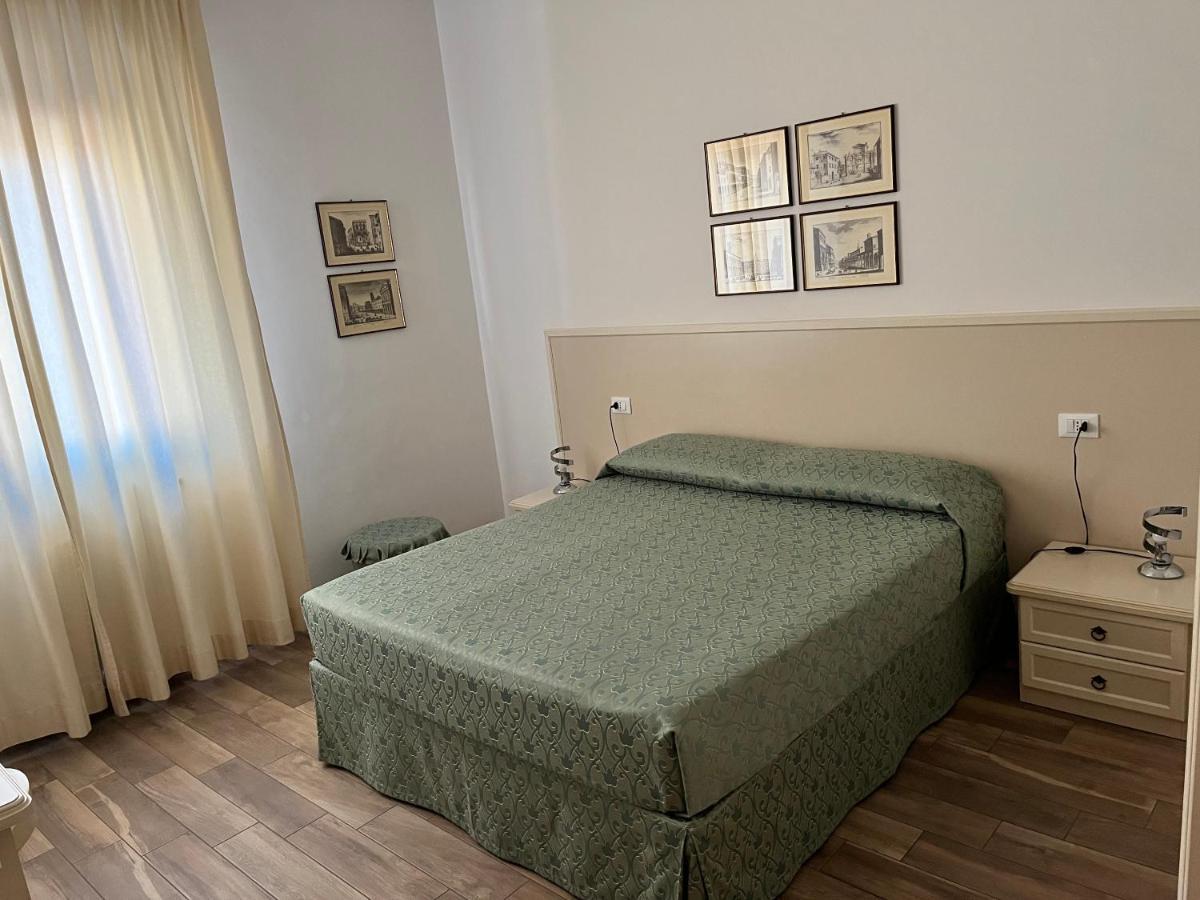 Guest House In Piazza ボローニャ エクステリア 写真